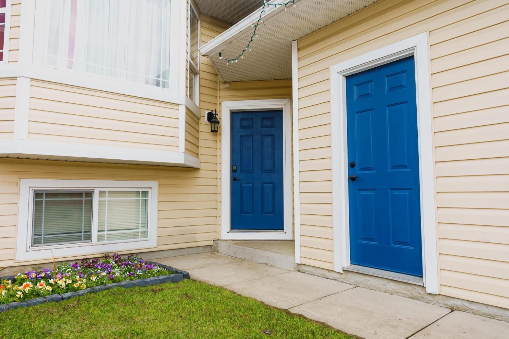 The Blue Door Hotel Grande Prairie Buitenkant foto